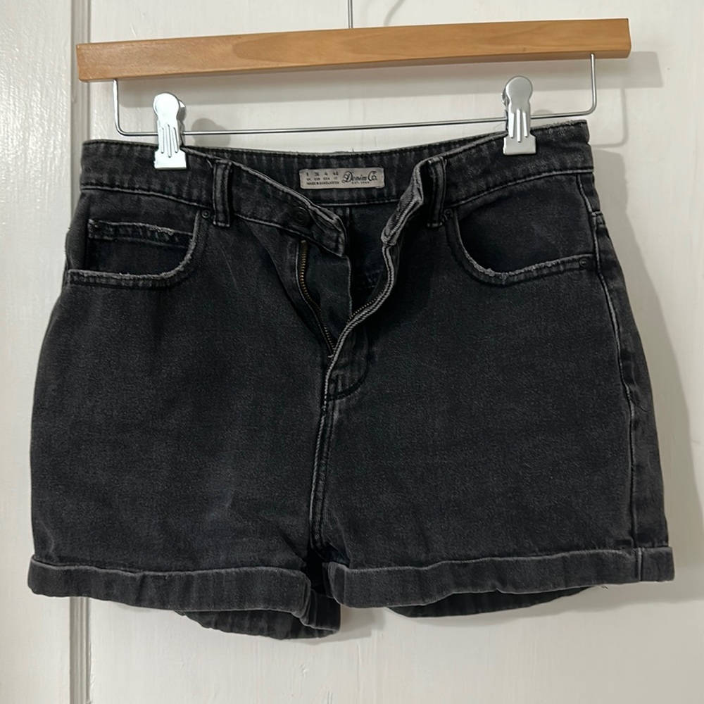 Denim & Co dark grey high rise jean shorts, sz 4